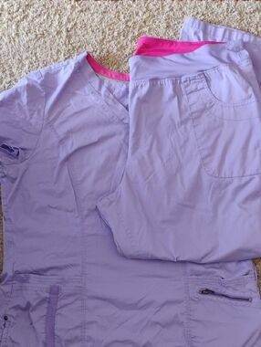 Women’s Lavender Scrub Set with Pink Trim